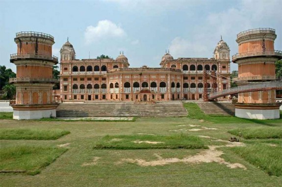 Badals Eyeing New Moti Bagh Palace And Recklessly Try To Win A Seat In Patiala Parliamentary 